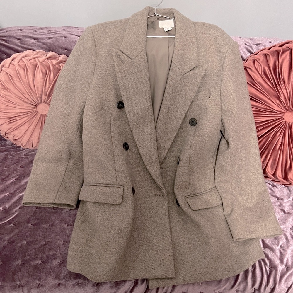 H&M Classic Double-Breasted Brown Blazer - Picture 3 of 6